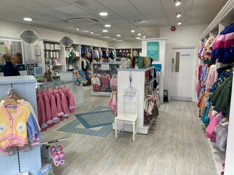 34 Oxford St, Harrogate à louer - Photo de l’immeuble – Image 3 sur 5