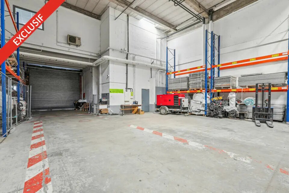 Local d’activités dans Lisses à louer Photo de l’immeuble– Image 1 sur 6