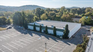 Plus de détails pour 129-145 Danbury Rd, New Milford, CT - Local commercial à louer