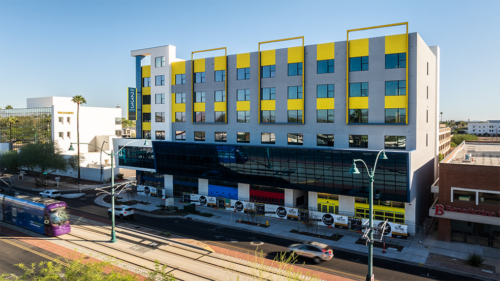 233 E Main St, Mesa, AZ à louer - Photo de l’immeuble – Image 2 sur 8