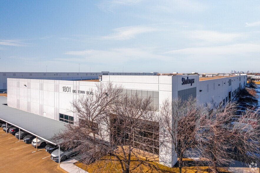 1801 Big Town Blvd, Mesquite, TX à louer - Photo de l’immeuble – Image 1 sur 4