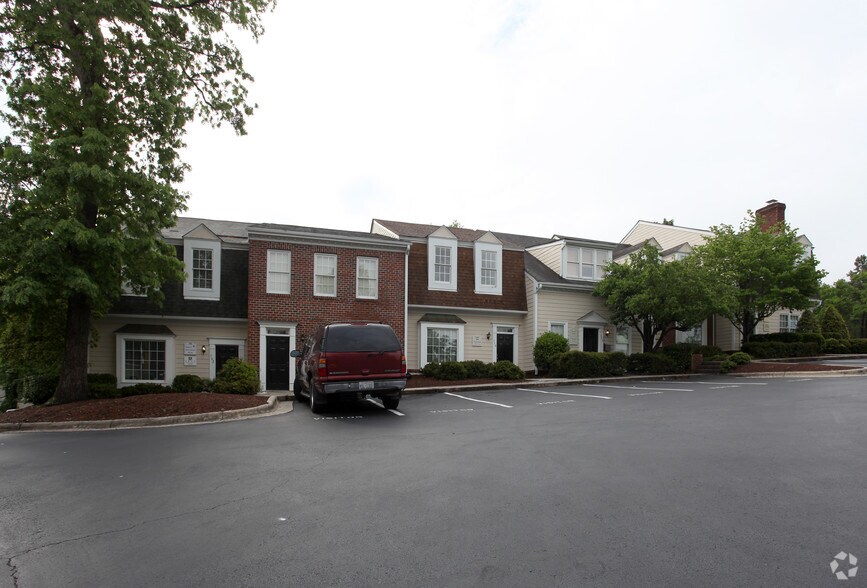 152-200 Mine Lake Ct, Raleigh, NC à louer - Photo de l’immeuble – Image 2 sur 10