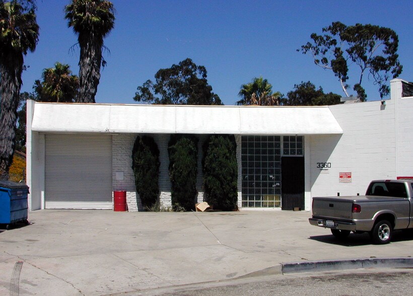 3360 Livonia Ave, Los Angeles, CA à louer - Photo principale – Image 1 sur 3