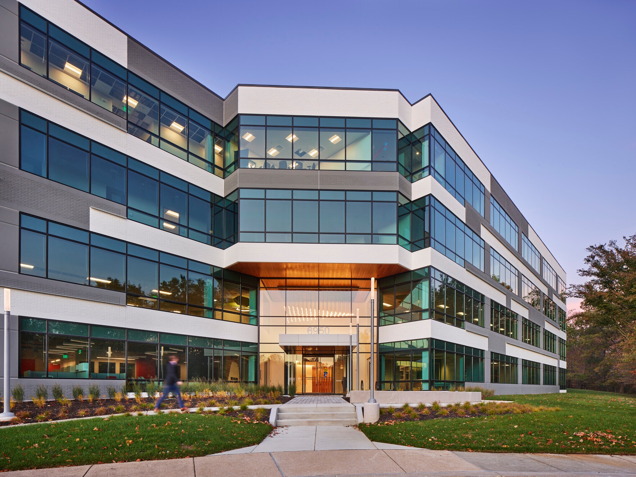 6950 Columbia Gateway Dr, Columbia, MD à louer Photo principale– Image 1 sur 8