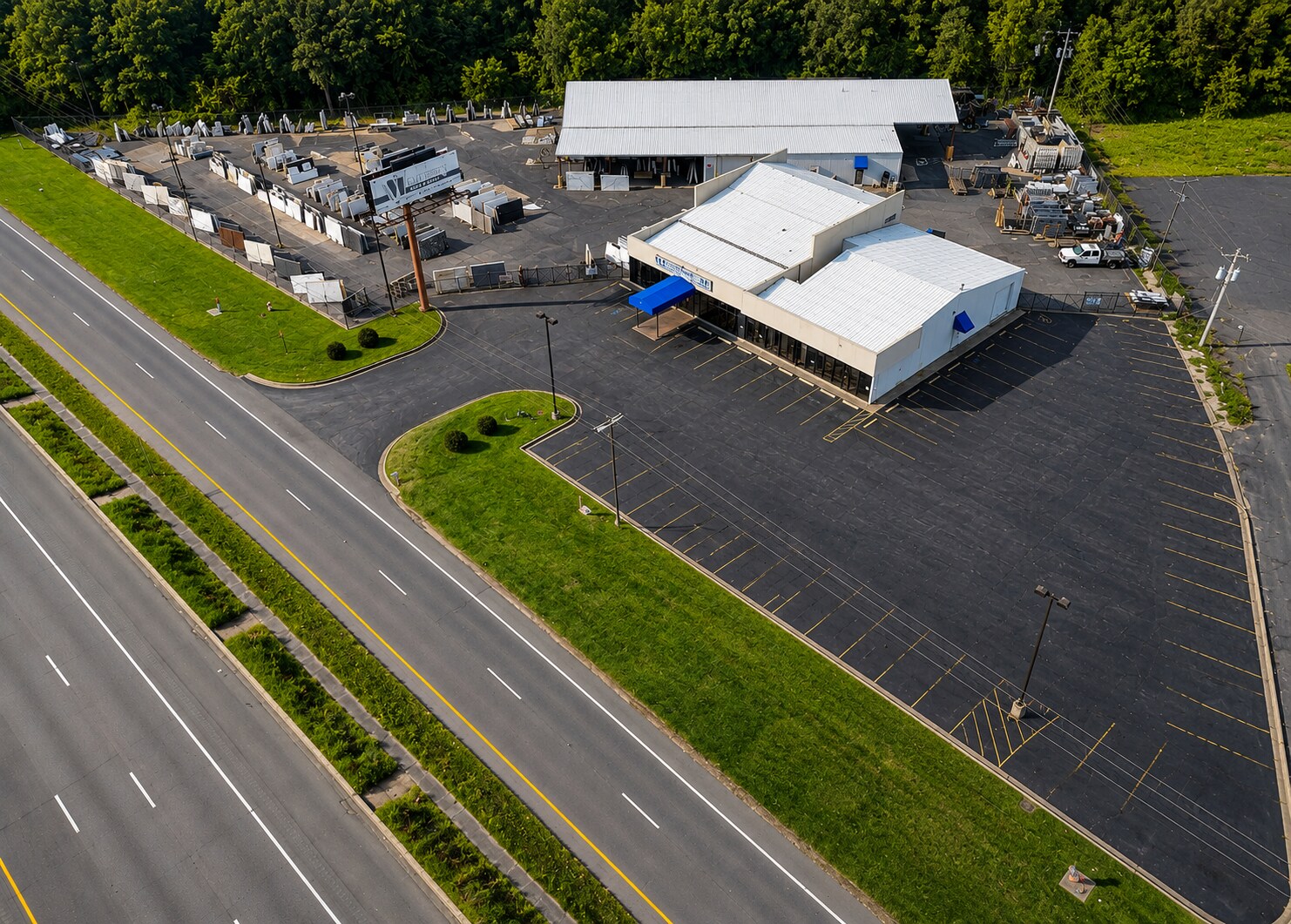 18525 I-30 Hwy, Benton, AR à vendre Photo de l’immeuble– Image 1 sur 43