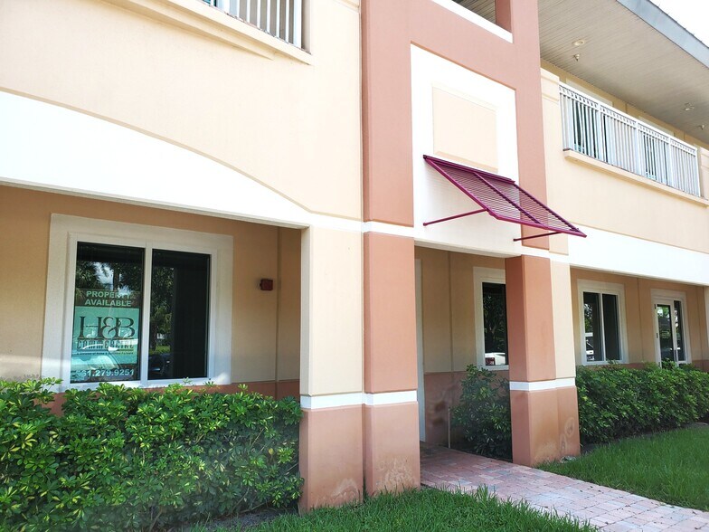 601 N Congress Ave, Delray Beach, FL à vendre - Photo de l’immeuble – Image 3 sur 8