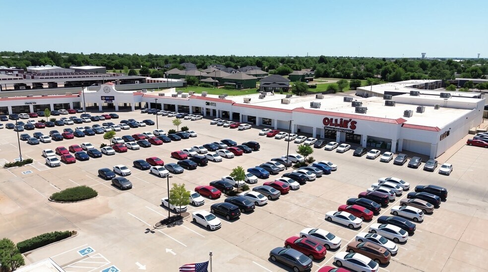 800-828 W Edmond Rd, Edmond, OK à louer - Aérien – Image 2 sur 7