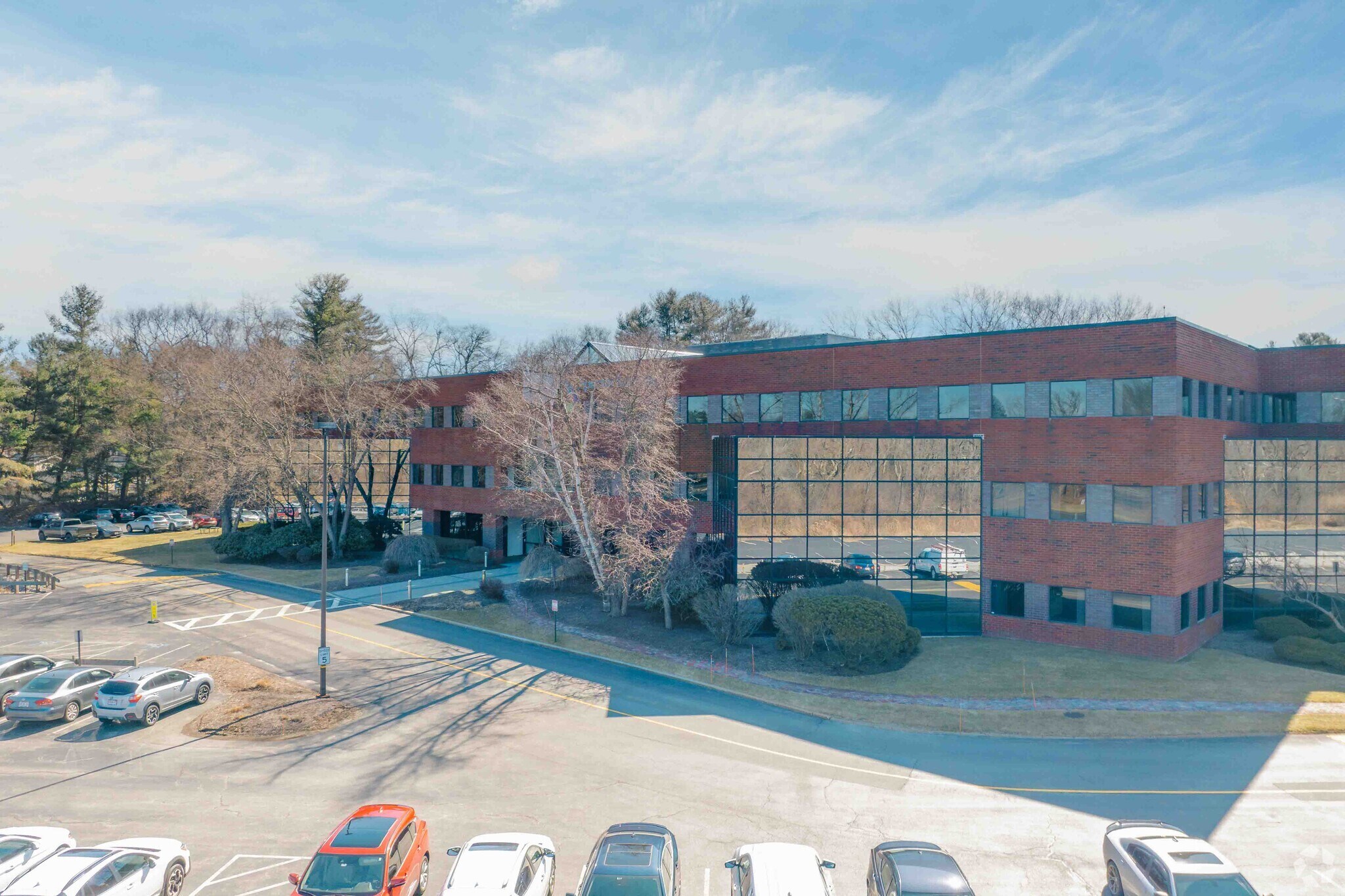 1 Executive Dr, Chelmsford, MA à louer Photo de l’immeuble– Image 1 sur 7