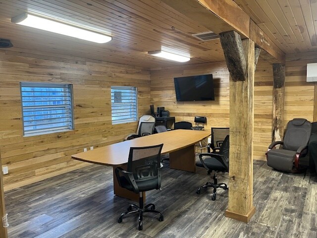 710 Sol Morris Ave, White Pigeon, MI à louer - Photo de l’immeuble – Image 3 sur 15