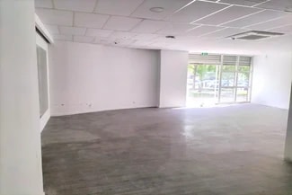 Plus de détails pour Local commercial à louer