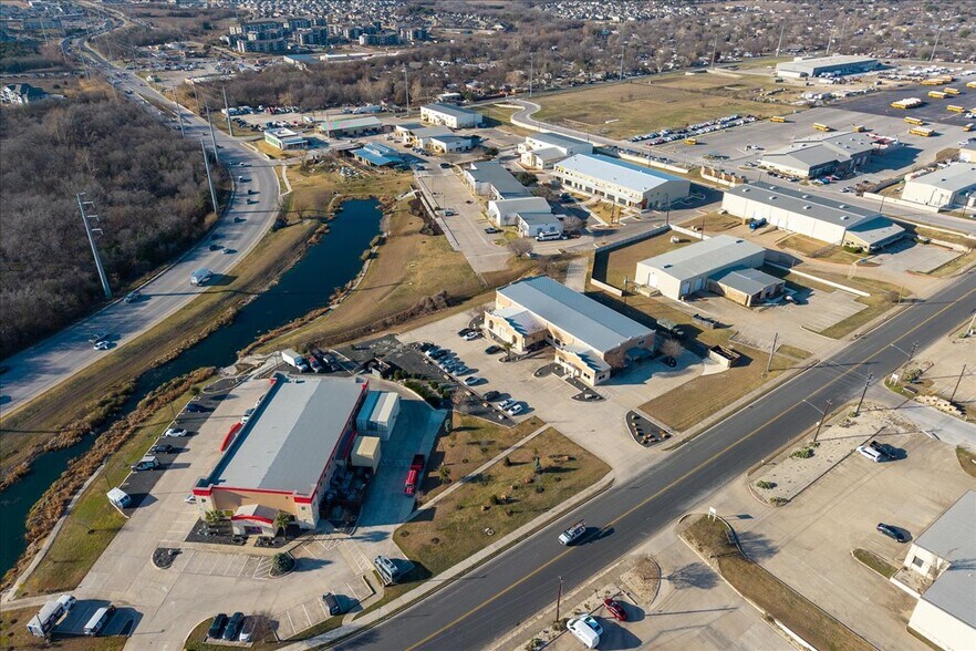 13400 Immanuel Rd, Pflugerville, TX à vendre - Photo de l’immeuble – Image 2 sur 35