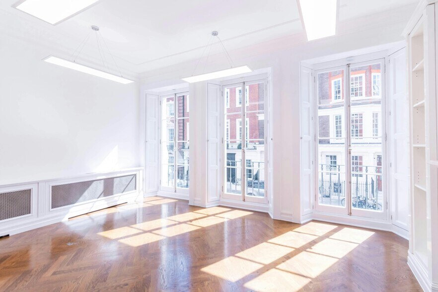 27 Grosvenor St, Londres à louer - Photo de l’immeuble – Image 2 sur 8