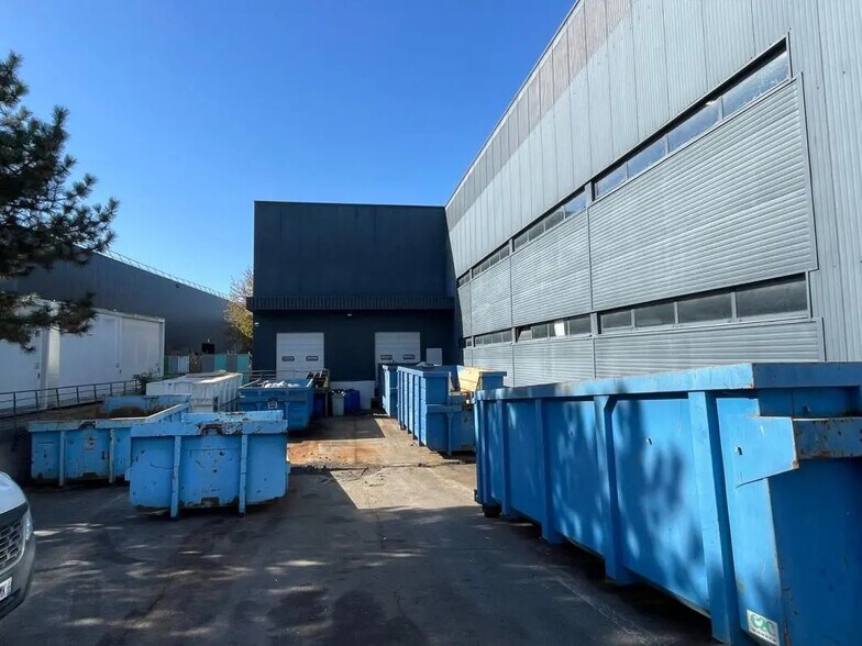 Industriel/Logistique dans Créteil à louer - Photo de l’immeuble – Image 1 sur 5