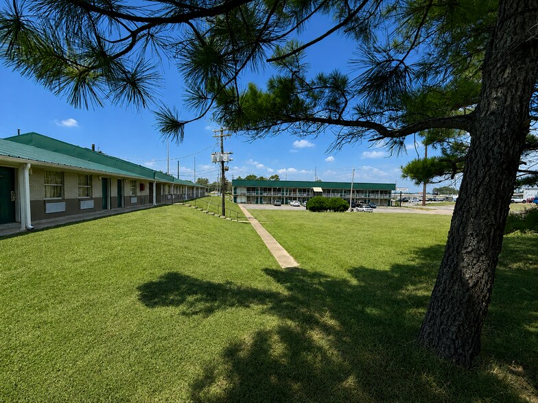 1004 US Highway 51 Byp W, Dyersburg, TN à vendre - Photo de l’immeuble – Image 3 sur 8