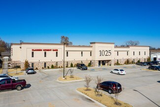 Plus de détails pour 1025 SW 4th St, Moore, OK - Bureau à louer