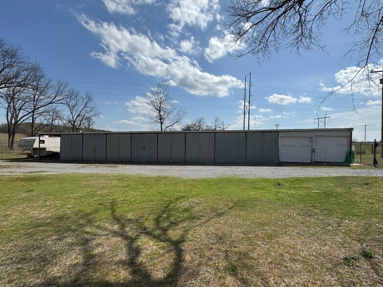 5203 State 82 hwy, Locust Grove, OK à vendre - Photo de l’immeuble – Image 2 sur 4