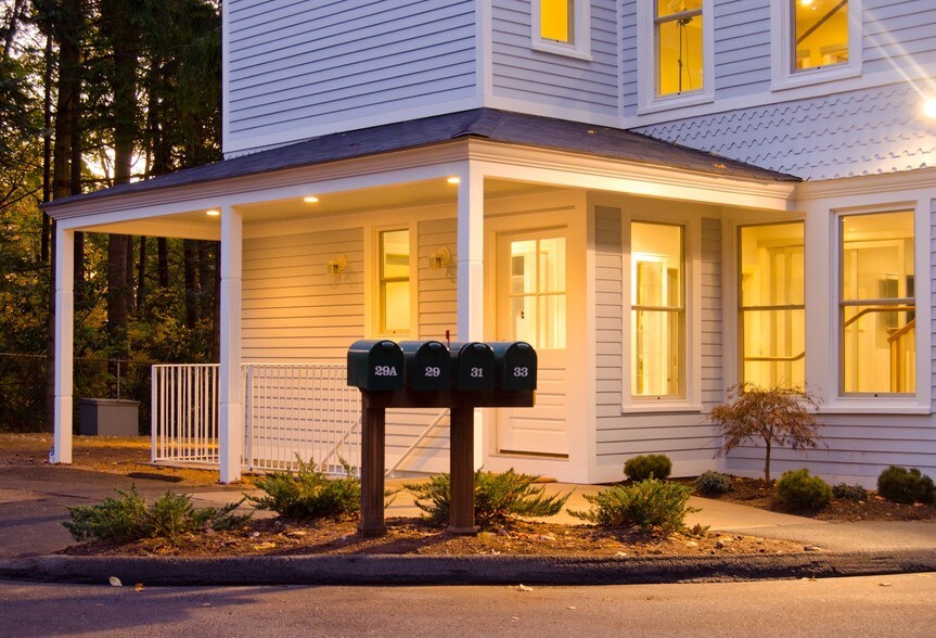 31 Imperial Ave, Westport, CT à louer - Photo de l’immeuble – Image 2 sur 12