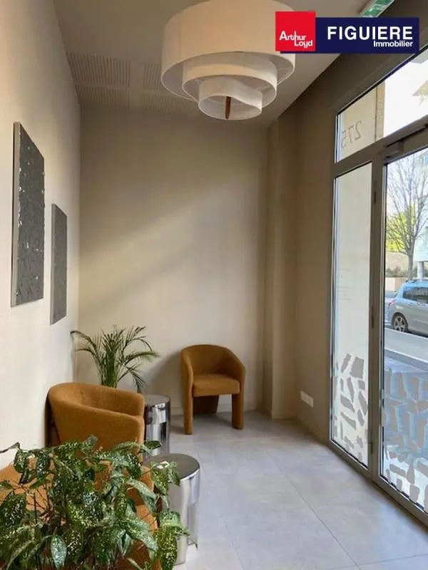 Local commercial dans Aix-en-Provence à louer Photo de l’immeuble– Image 1 sur 8