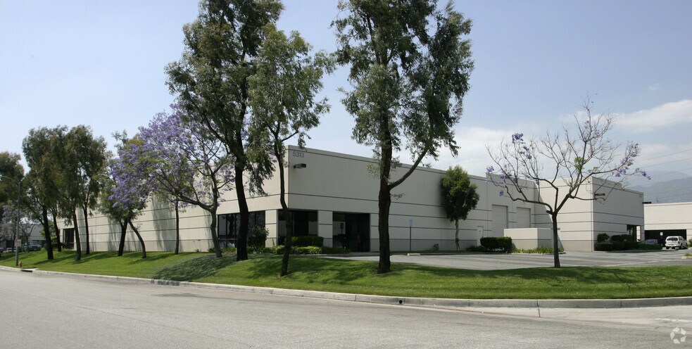5313 2nd St, Irwindale, CA à louer - Photo de l’immeuble – Image 3 sur 9