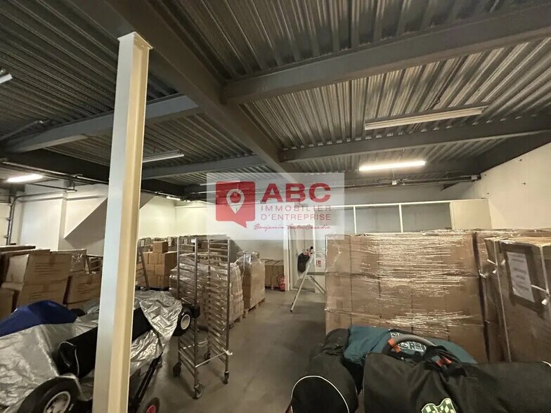 Local d’activités dans Pérols à louer - Photo de l’immeuble – Image 3 sur 7