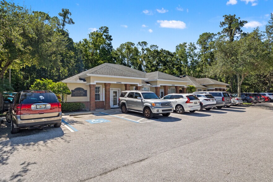 10941-10943 Countryway Blvd, Tampa, FL à vendre - Photo de l’immeuble – Image 2 sur 37