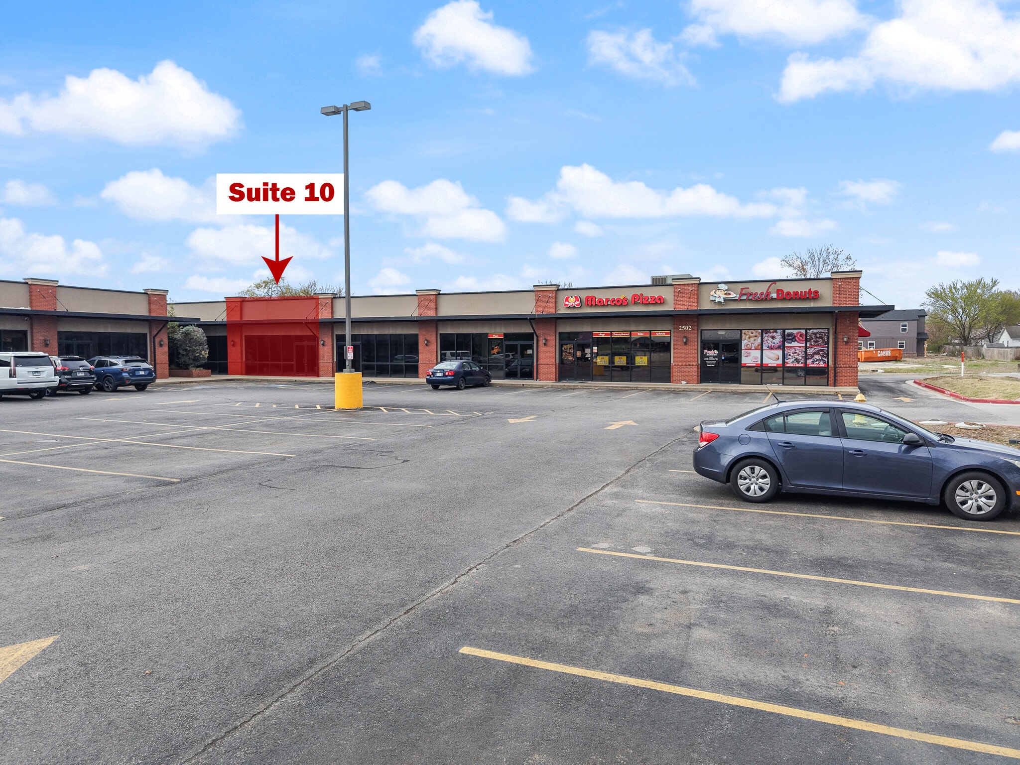 2500-2502 SW 14th St, Bentonville, AR à louer Photo de l’immeuble– Image 1 sur 5