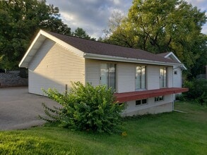 2001 W Monroe St, Springfield, IL à louer Photo intérieure– Image 2 sur 11