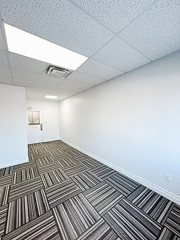 120 Wellington St, London, ON à louer - Photo de l’immeuble – Image 2 sur 4