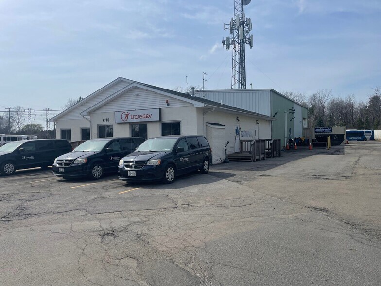 2700 Millersport Hwy, Getzville, NY à vendre - Photo principale – Image 1 sur 13