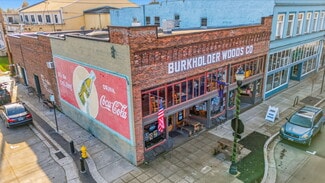 Plus de détails pour 657 E Main St, Cottage Grove, OR - Local commercial à vendre