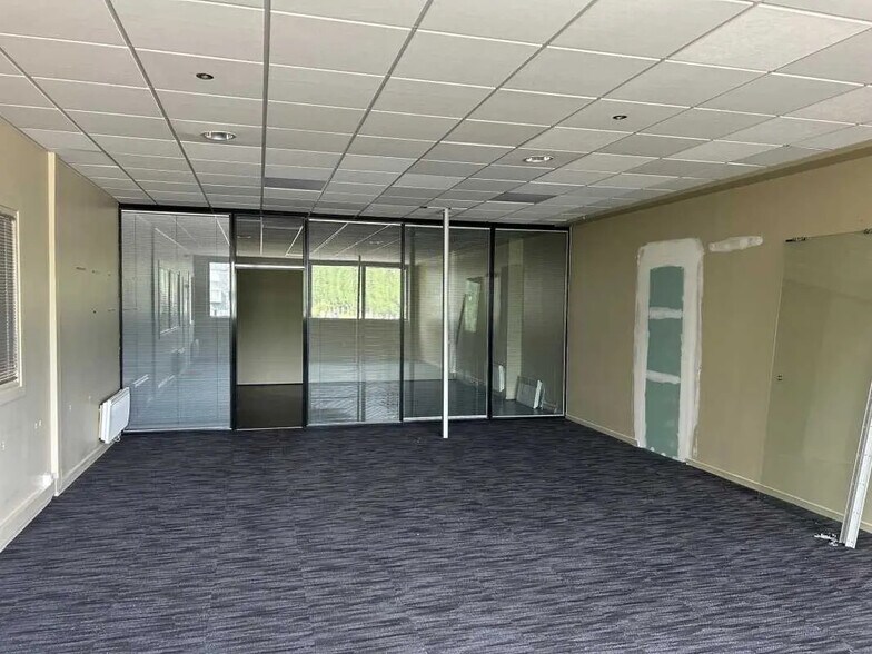 Bureau dans Bihorel à louer - Photo intérieure – Image 3 sur 4