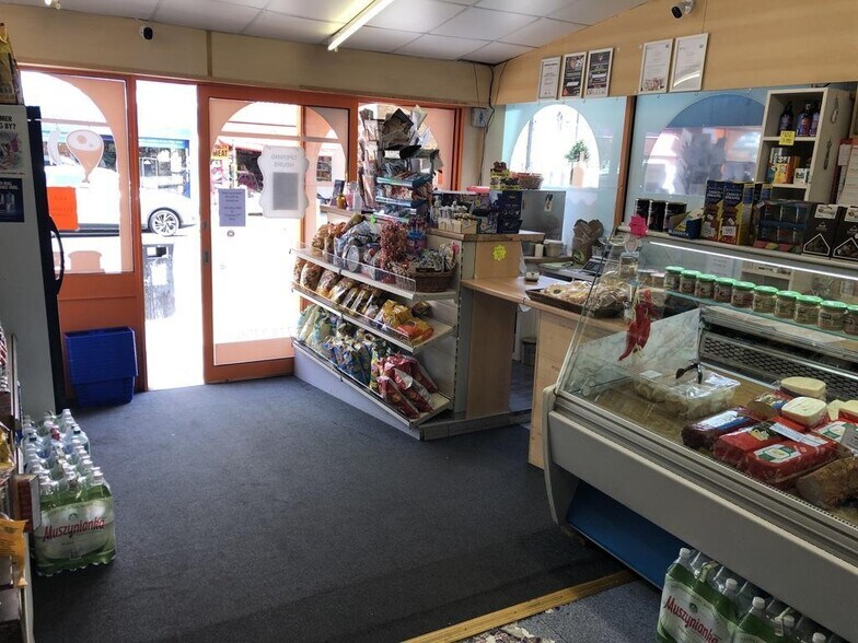 144 High St, Londres à louer - Photo de l’immeuble – Image 3 sur 6