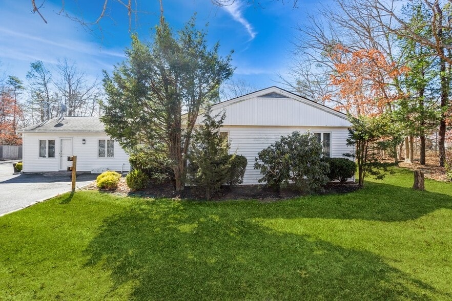 626 Canal Rd, Mount Sinai, NY à louer - Photo principale – Image 1 sur 24