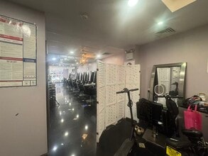 6222-6224 18th Ave, Brooklyn, NY à louer Photo intérieure– Image 2 sur 9