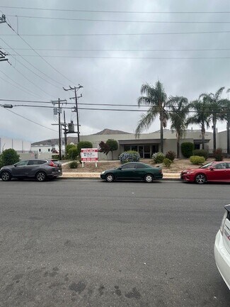 Plus de détails pour 12424 Gladstone Ave, Sylmar, CA - Industriel/Logistique à louer