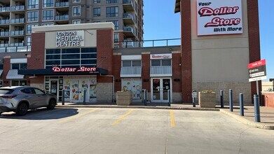 8835 Macleod Trl SW, Calgary, AB à louer Photo de l’immeuble– Image 1 sur 6