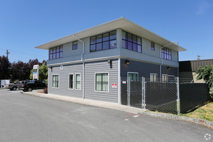 2210 Riverside Dr, Mount Vernon, WA à louer - Photo de l’immeuble – Image 2 sur 6
