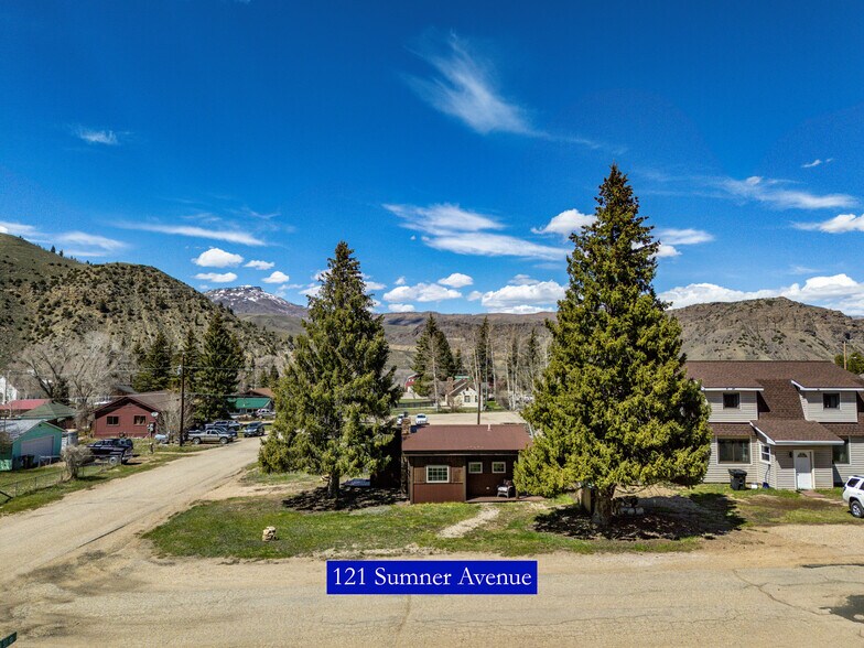 121 E Sumner Ave, Hot Sulphur Springs, CO à vendre - Photo de l’immeuble – Image 2 sur 20