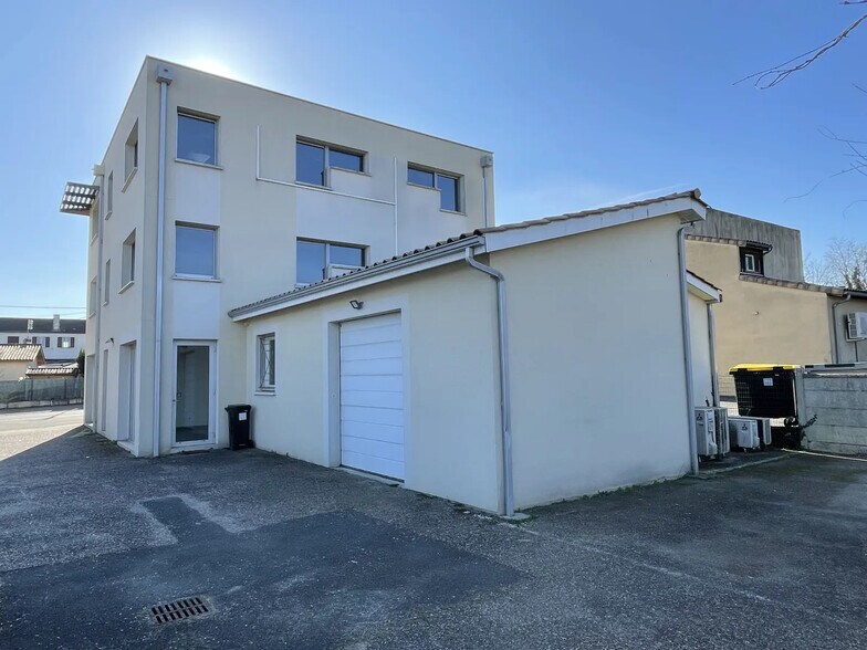 37 Avenue Du 8 Mai 1945, Toulenne à vendre - Photo de l’immeuble – Image 3 sur 23