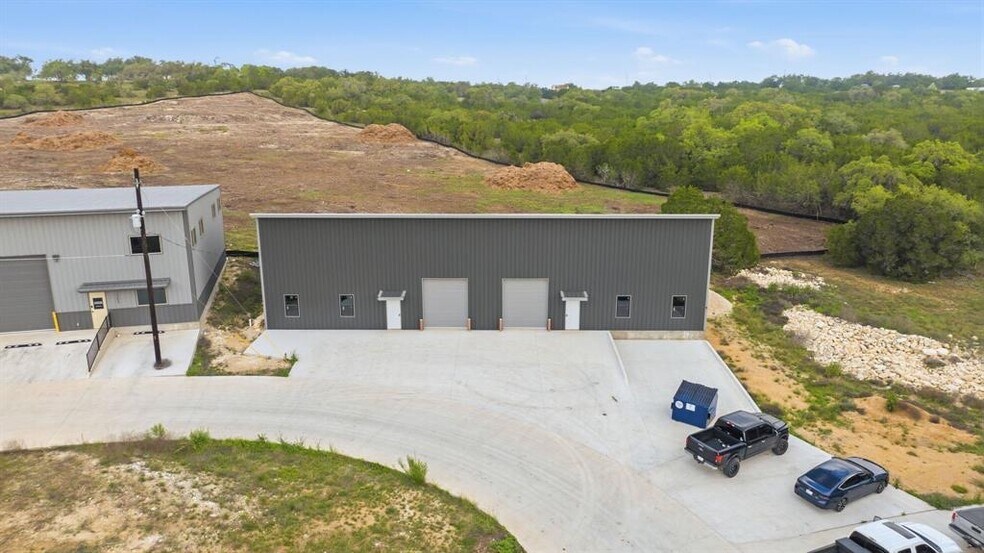 10200 Darden Hill Rd, Austin, TX à vendre - Photo de l’immeuble – Image 2 sur 22