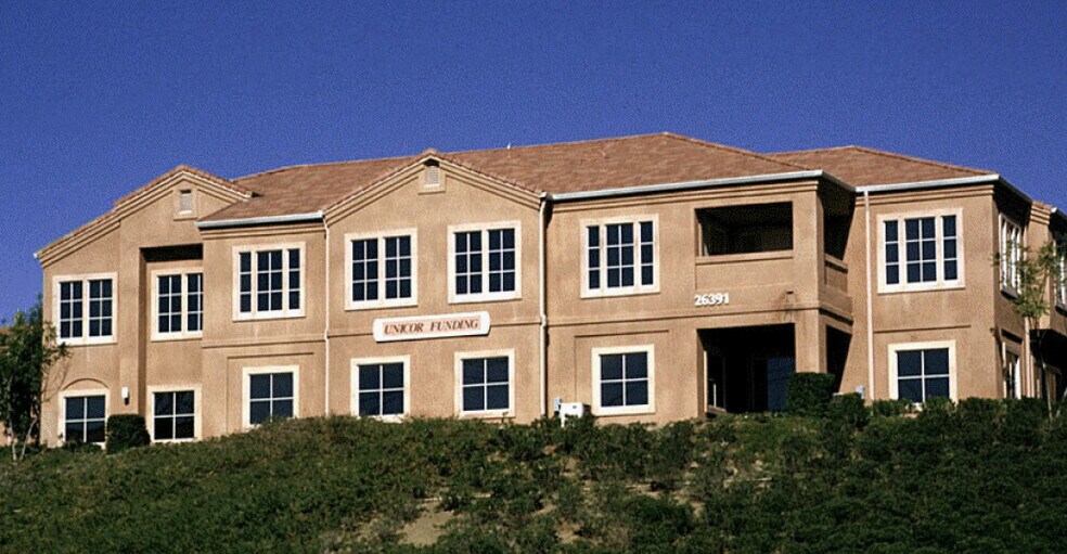 26391 Crown Valley Pky, Mission Viejo, CA à louer - Photo de l’immeuble – Image 2 sur 22