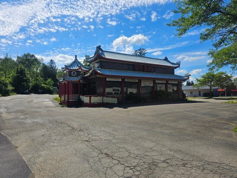 816 Foote Ave, Jamestown, NY à vendre - Photo de l’immeuble – Image 2 sur 16