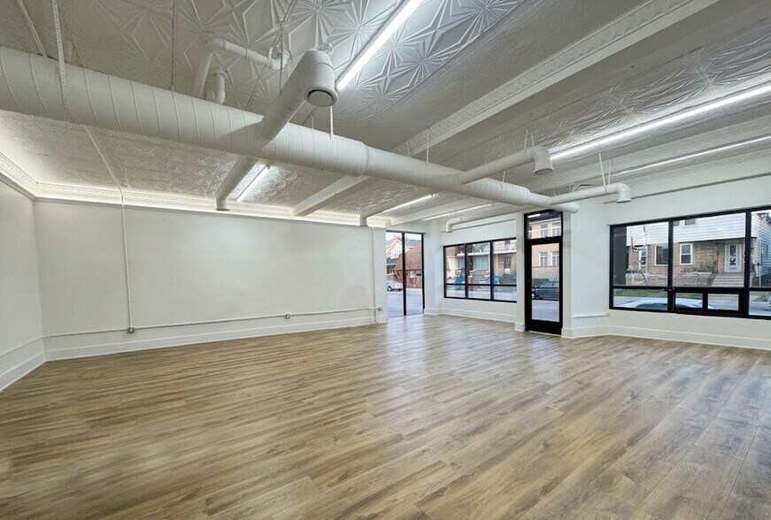 3041 Holbrook St, Hamtramck, MI à louer - Photo de l’immeuble – Image 3 sur 6