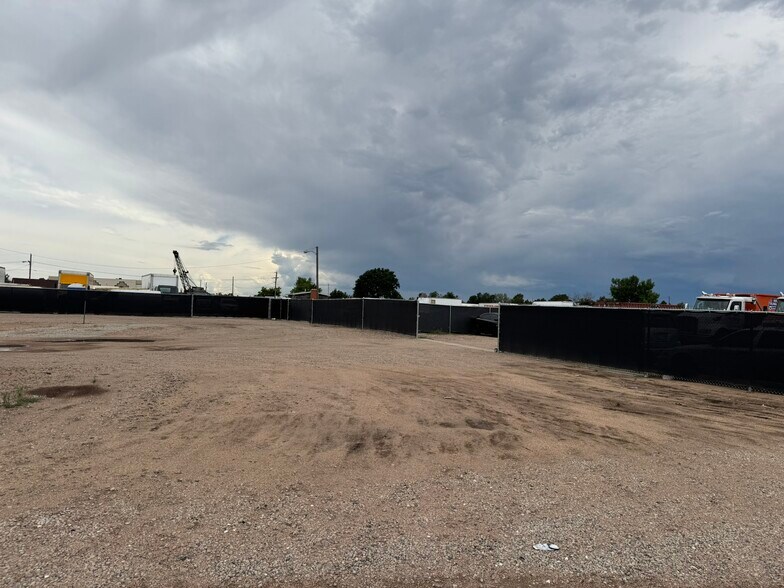 16451 E 2nd Ave, Aurora, CO à louer - Photo de l’immeuble – Image 3 sur 3