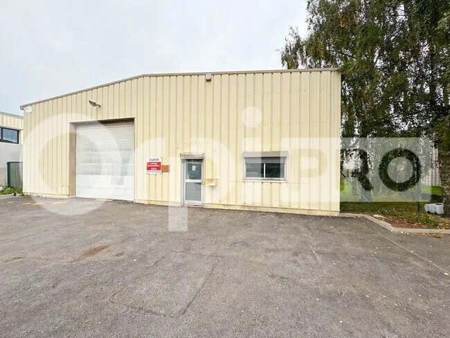 Plus de détails pour Industriel/Logistique à louer