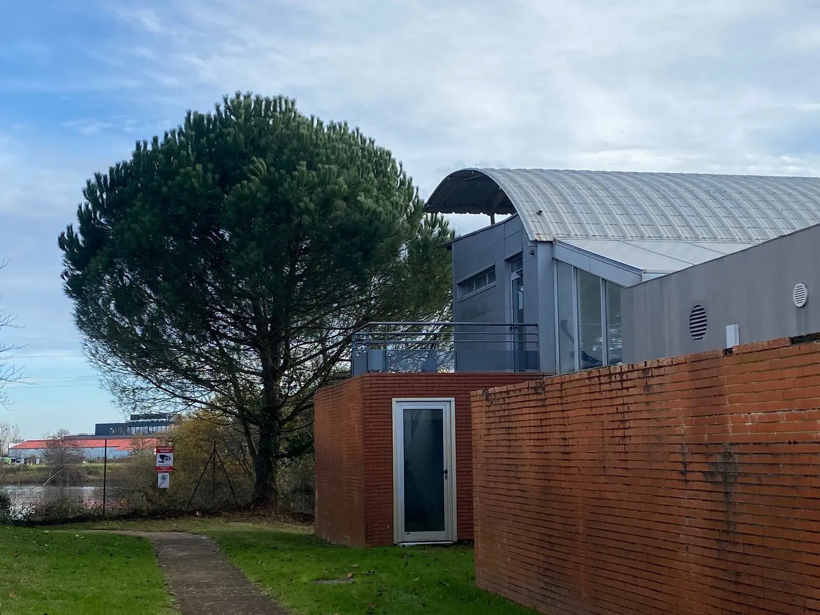 Bureau dans Mérignac à vendre Photo de l’immeuble– Image 1 sur 7