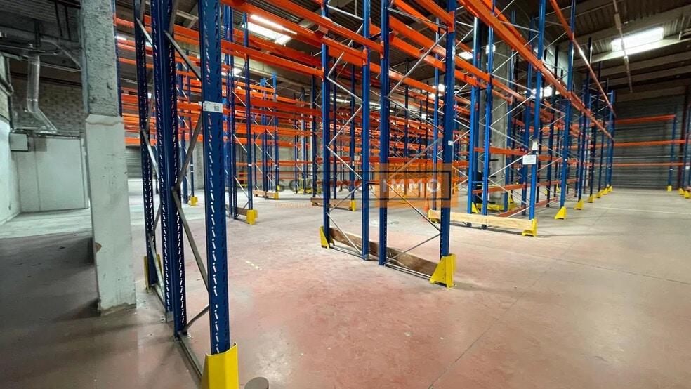 Industriel/Logistique dans Gennevilliers à louer - Photo de l’immeuble – Image 1 sur 13