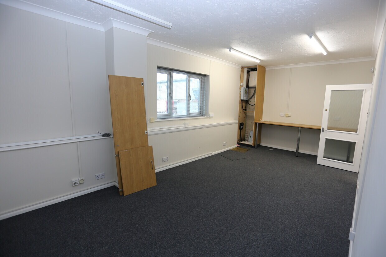1 Warneford Av, Ossett à louer Photo intérieure– Image 1 sur 3