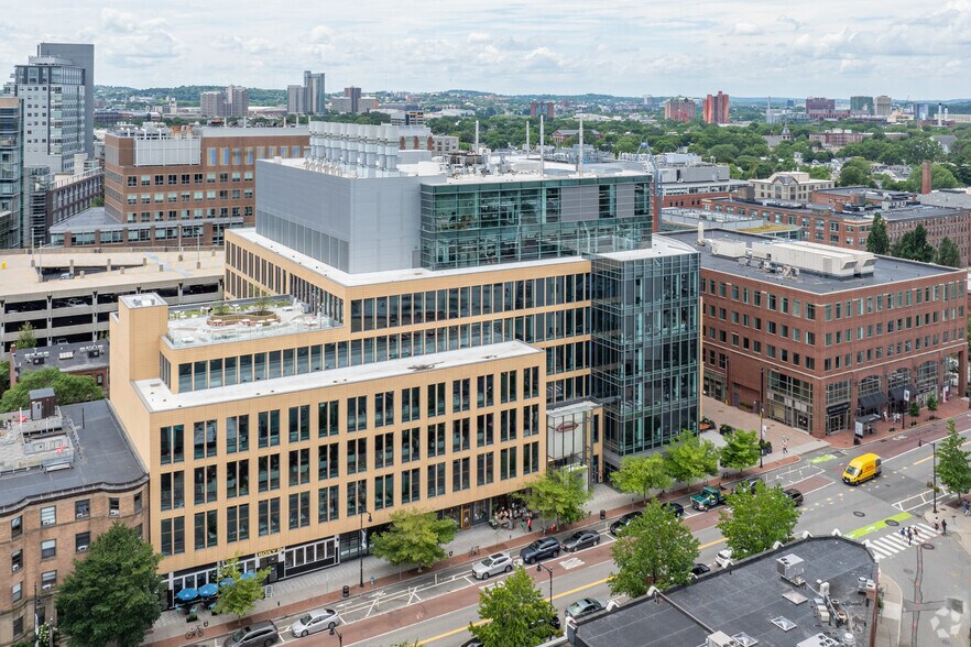 300 Massachusetts Ave, Cambridge, MA à louer - Photo de l’immeuble – Image 2 sur 5