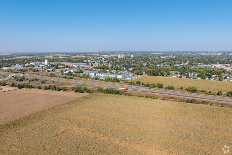 5208 Dakota Ave, South Sioux City, NE à vendre - Aérien – Image 3 sur 11